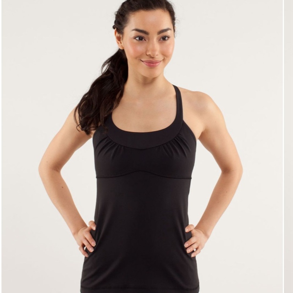 Lululemon Scoop Me Up Tank. Size 6